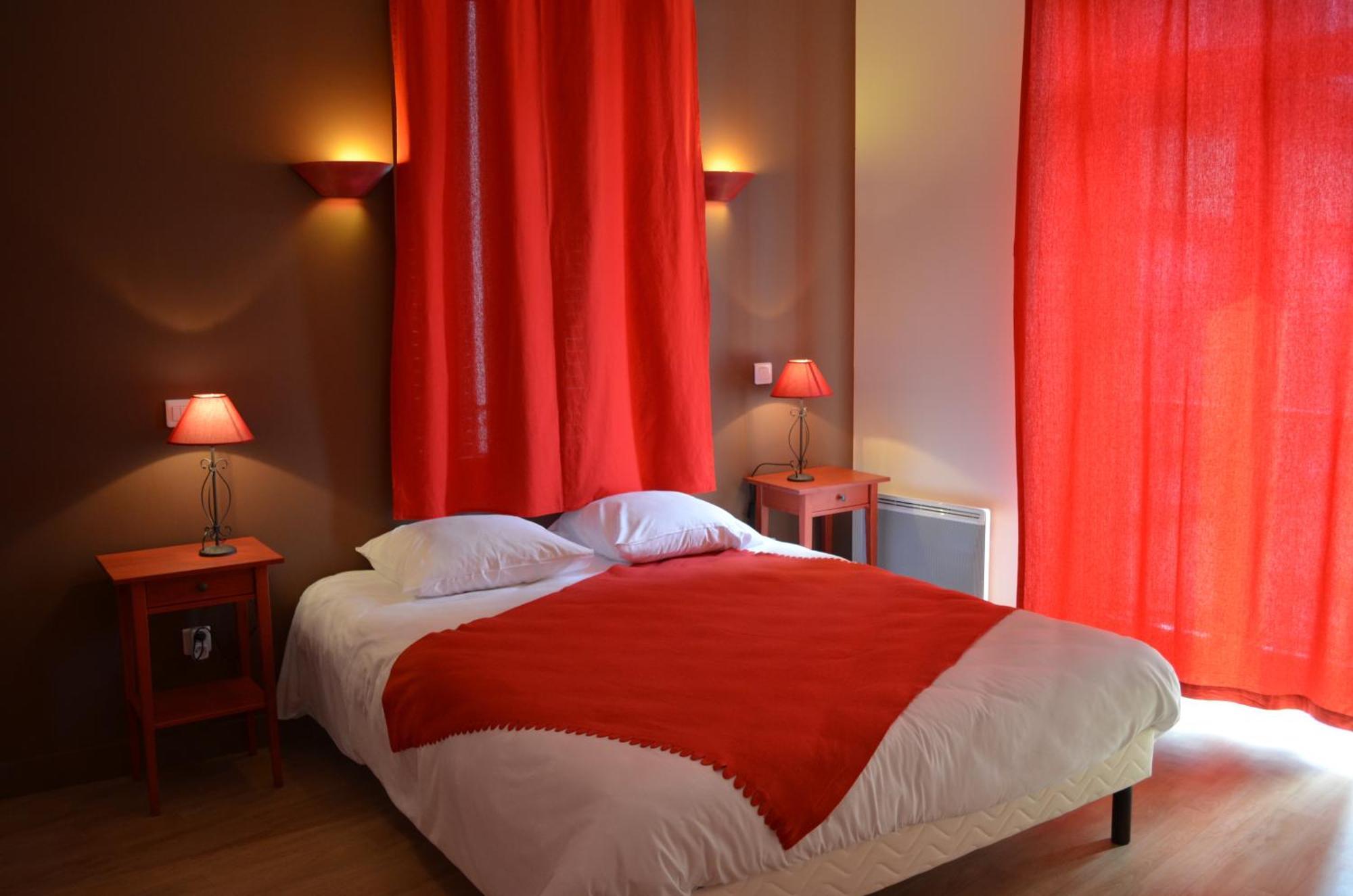 Hotel Le Geneve La Bourboule Habitación foto