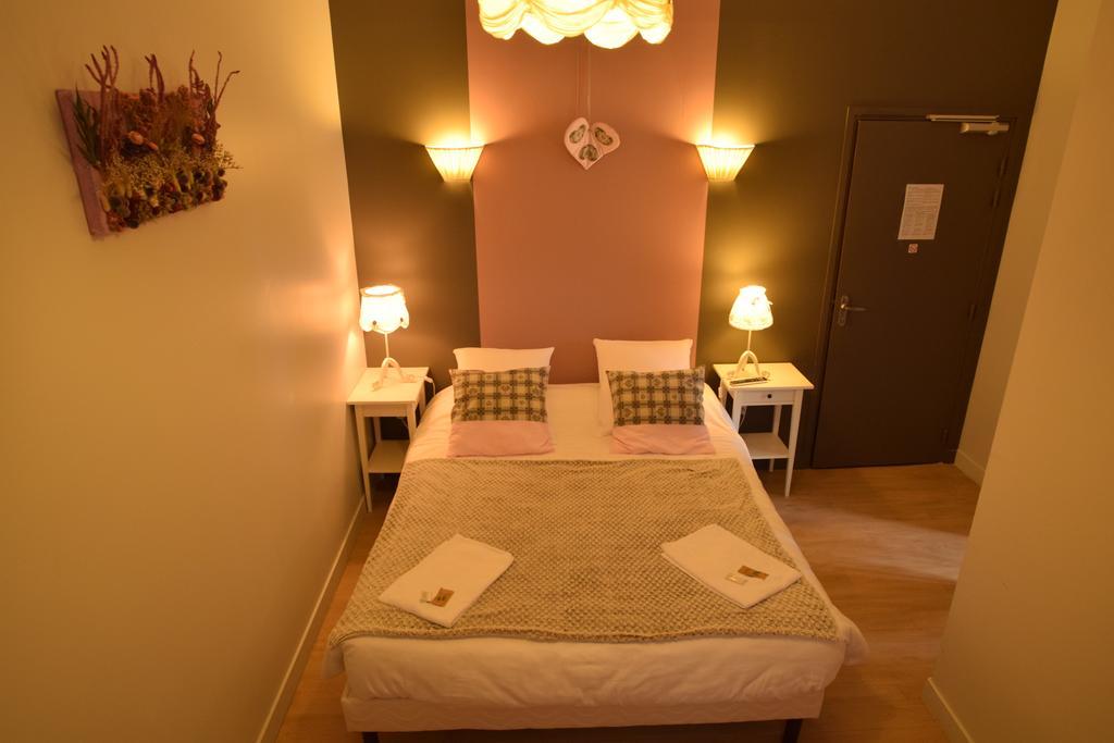 Hotel Le Geneve La Bourboule Exterior foto